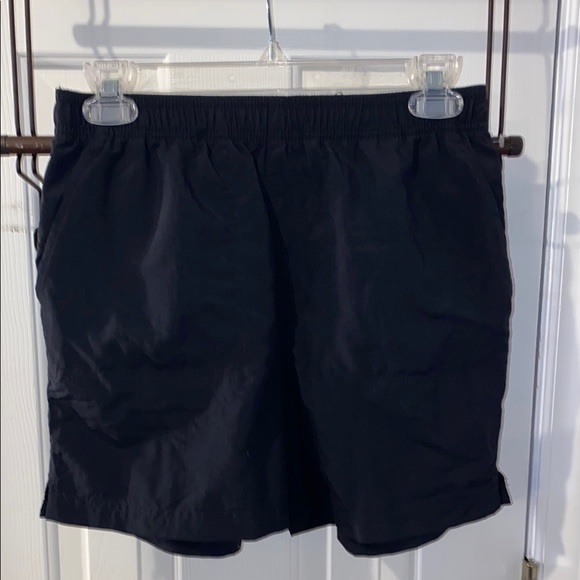 Columbia 5” Sandy River shorts NWT, black, women’s small - Picture 1 of 8